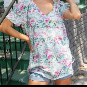 Mint floral faded stripe v neck short sleeve top
